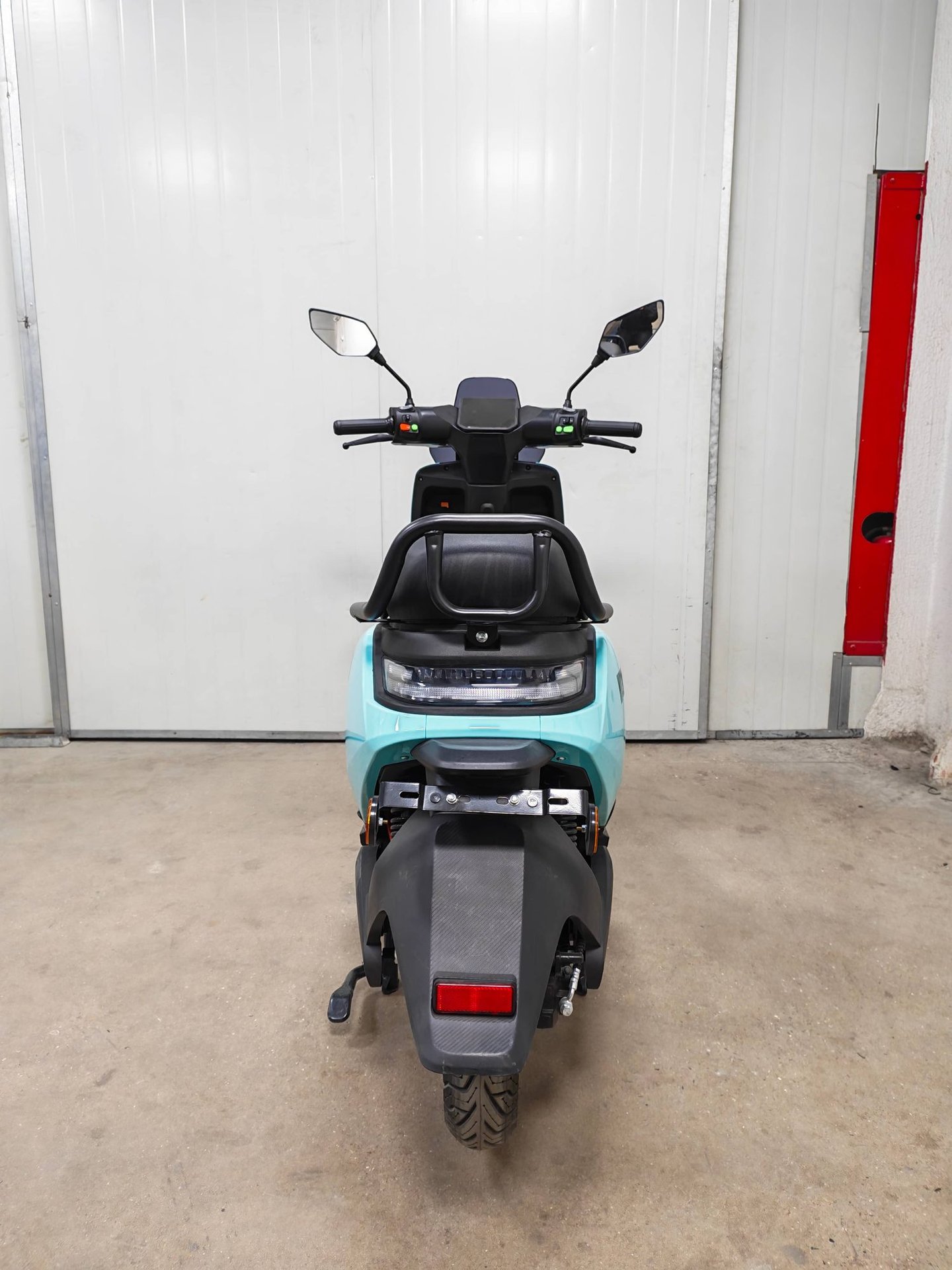 ID7 — Rear View